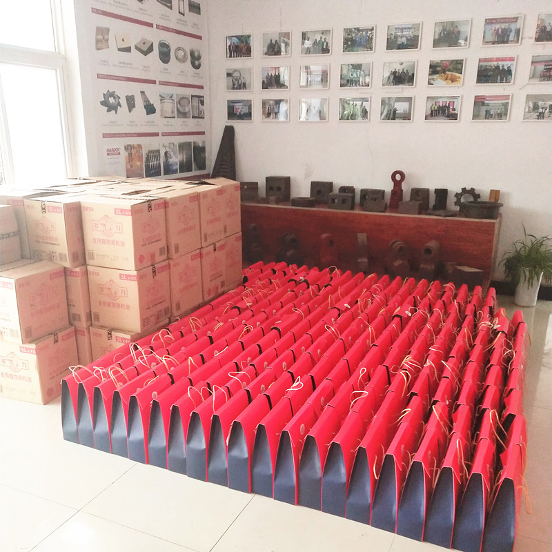 迎中秋，發(fā)禮品！洛陽順祥祝大家中秋節(jié)快樂！